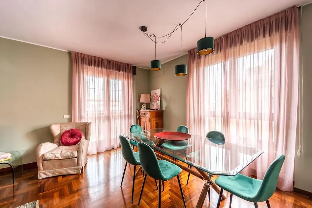 Apartment Navigli-Duomo Big House With Free Parking • Top! Milan