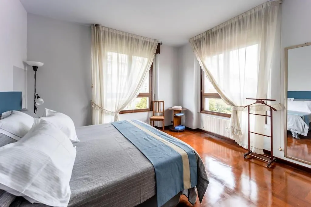Navigli-Duomo Big House With Free Parking • Top! Milan Apartment