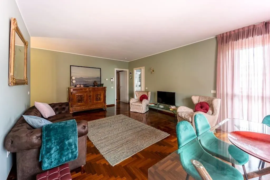 Navigli-Duomo Big House With Free Parking • Top! Apartment Milan